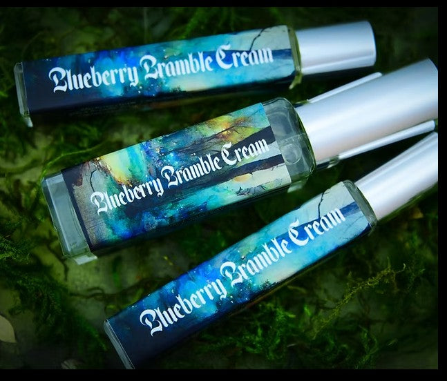 Lizabe and Co - Blueberry Bramble Cream